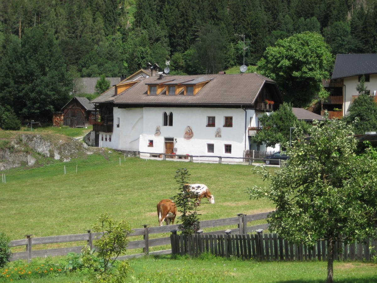 Krueglwirt Apartamento San Lorenzo di Sebato Exterior foto